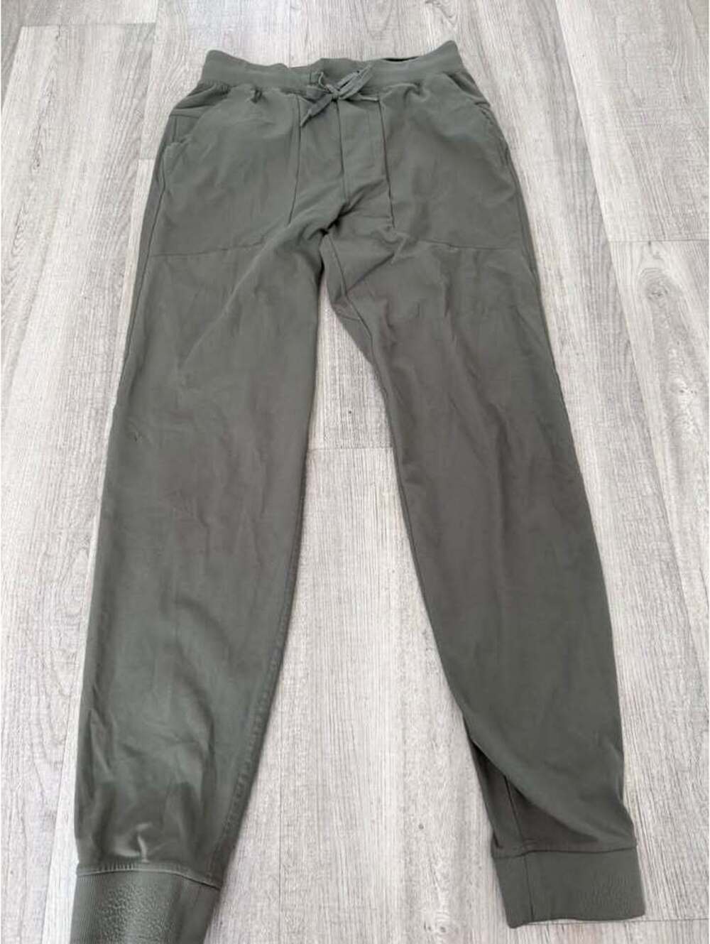 Men's lululemon Olive Green Athletic Drawstring Joggers Sz Small
